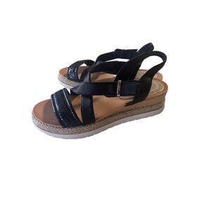 Kenneth Cole New York black leather slingback sandals size 7.5 M